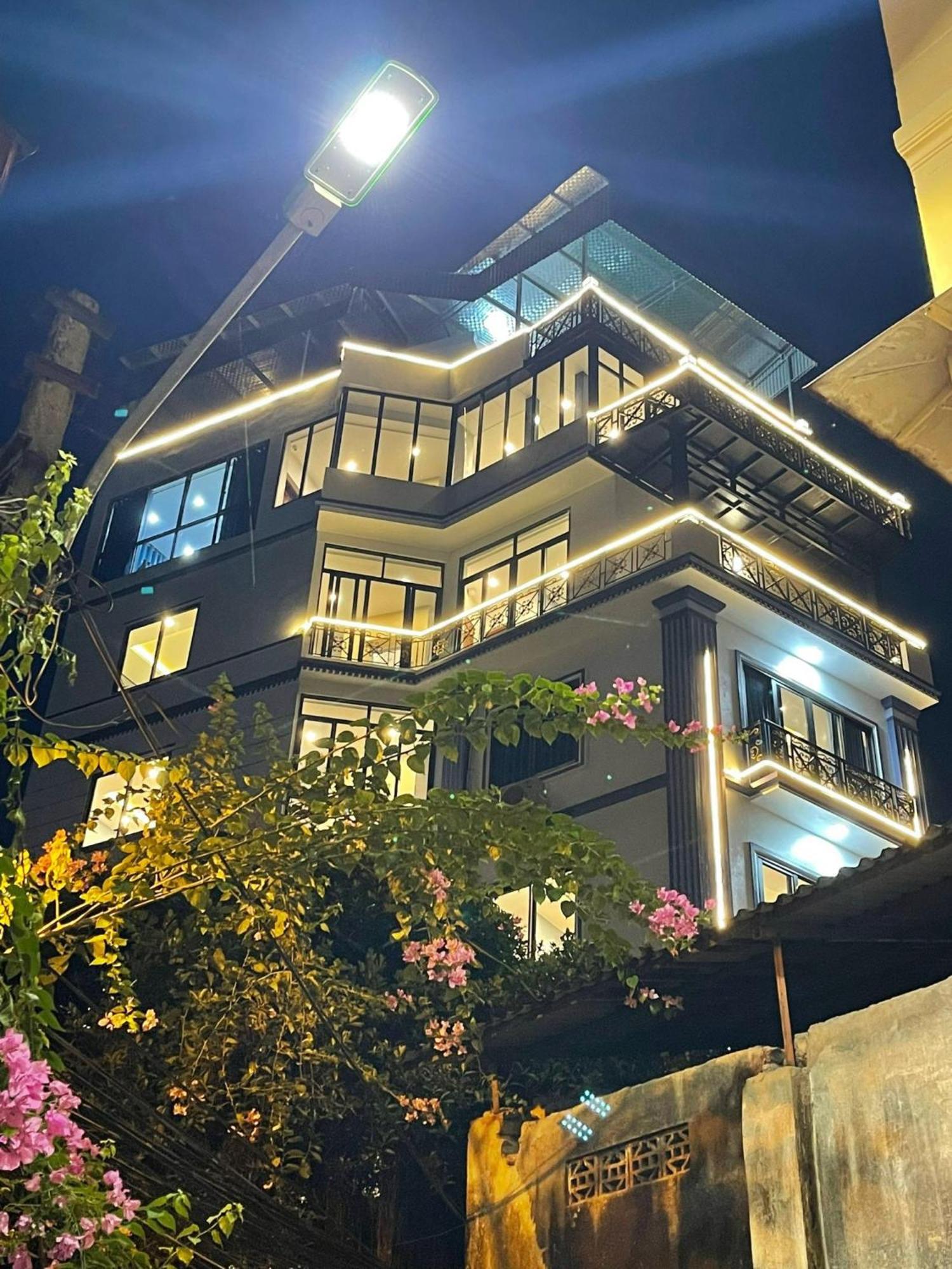 Light House & Rooftop Homestay Hanoi