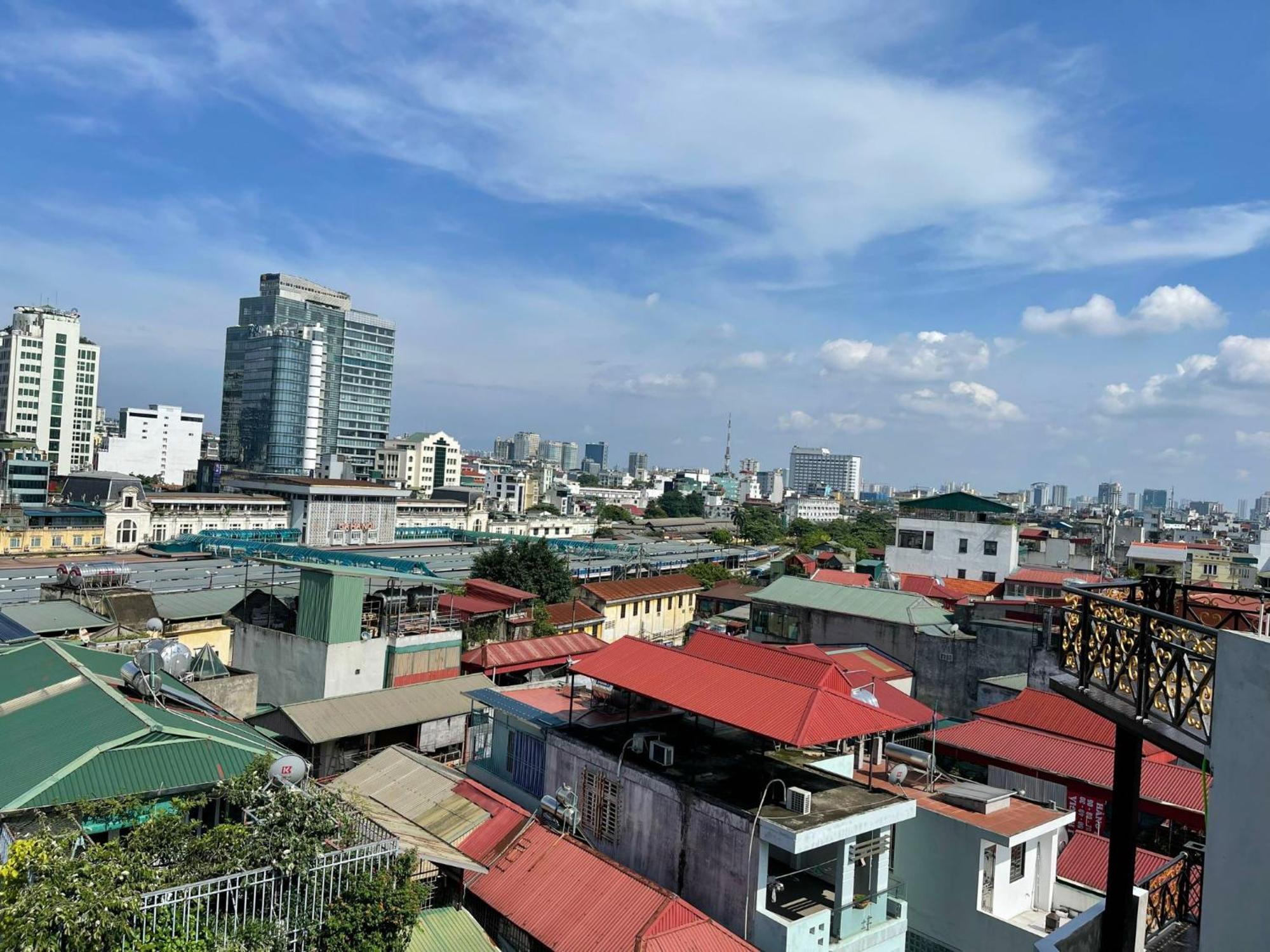 Homestay Light House & Rooftop Hanoi