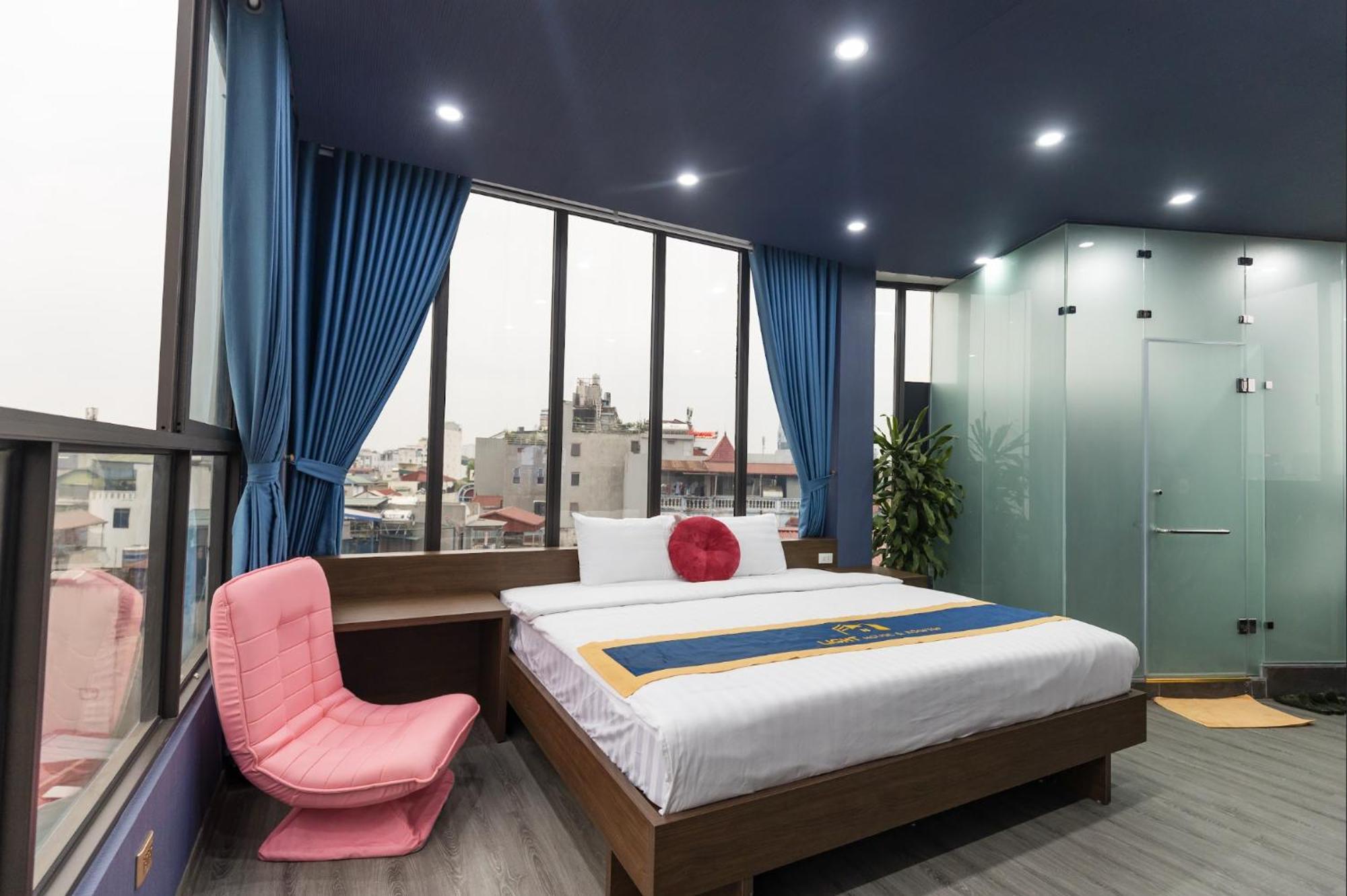 Homestay Light House & Rooftop Hanoi